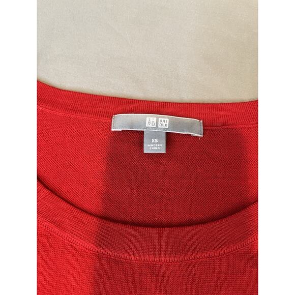 UNIQLO Crewneck Pullover Long Sleeve Sweater Red XS 100% Wool - Picture 7 of 10